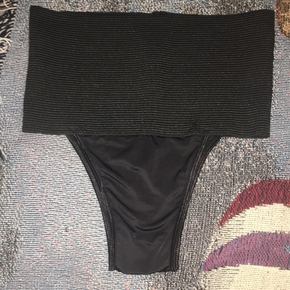 High-Waist Foldover Shaping Bikini Bottom — Black